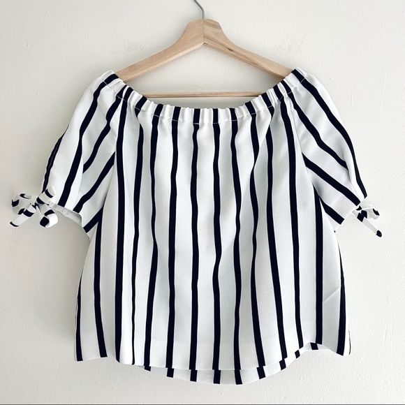 Maje White And Black Stripe Elastic Off The Shoulder Short Sleeve Top. Size 2 - Picture 2 of 8